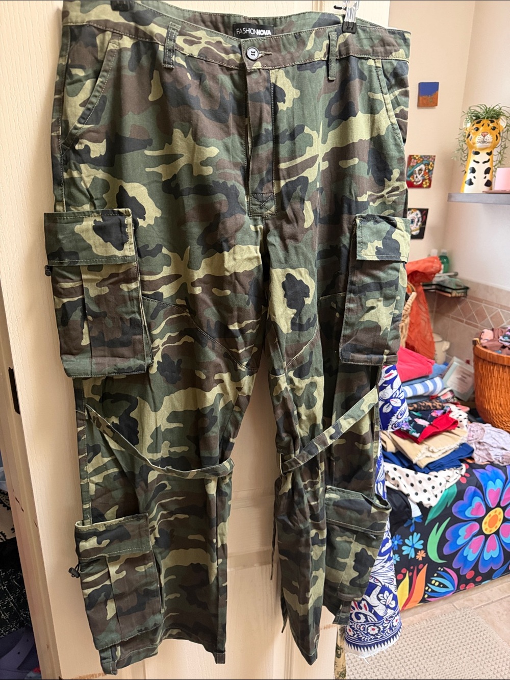 Fashion Nova Men's Olive Camo Cargo Pants